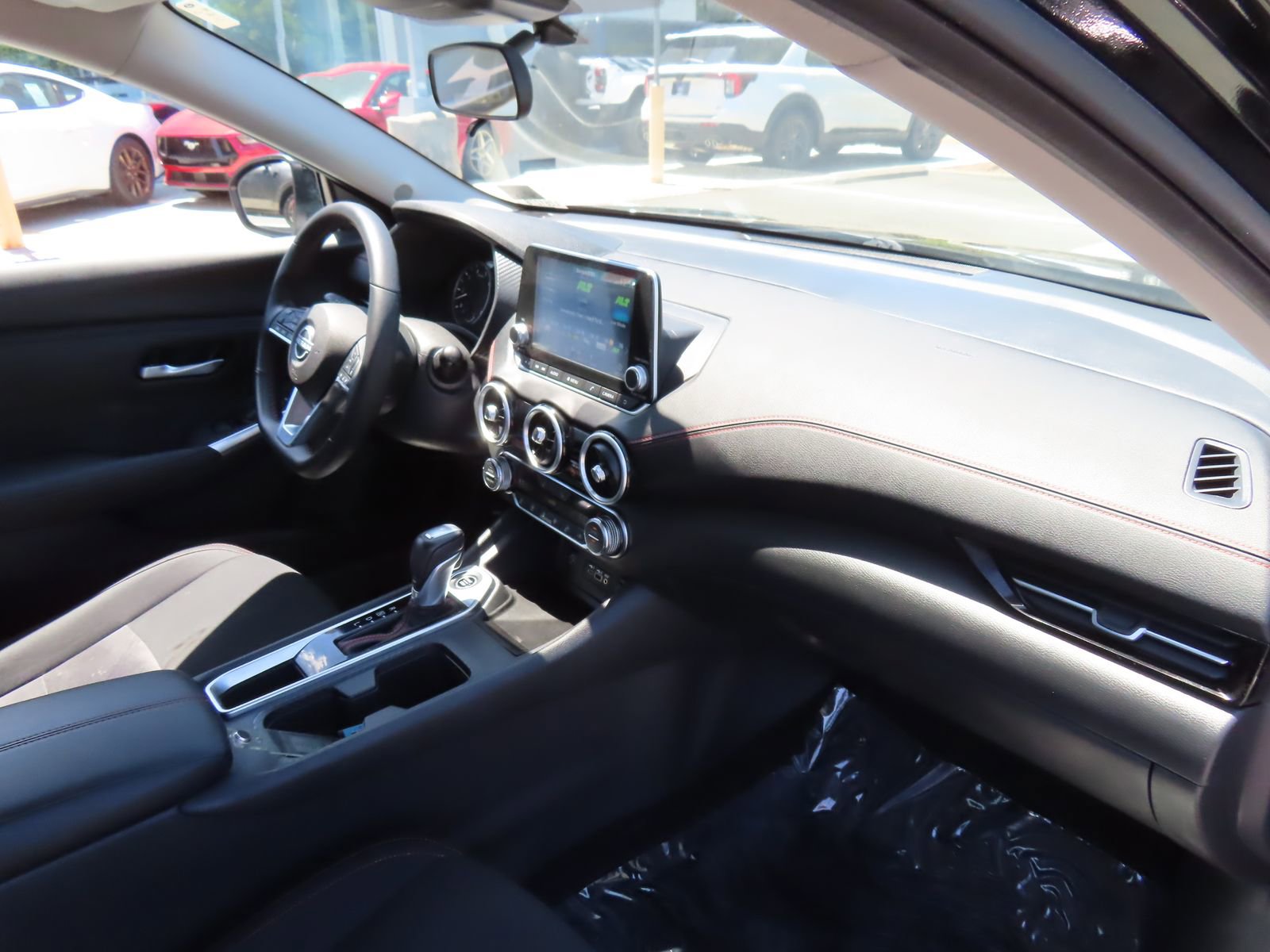 Used 2025 Nissan Sentra SR w/ Midnight Edition FWD image 16