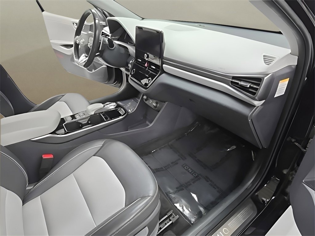 Used 2020 Hyundai Ioniq Limited image 10