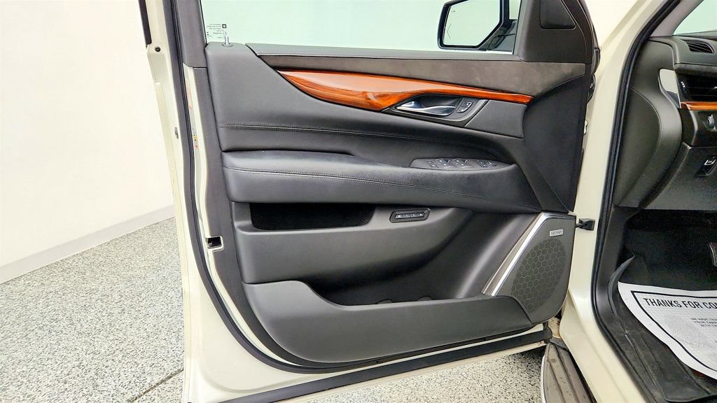 Used 2015 Cadillac Escalade ESV Premium AWD/4WD image 11