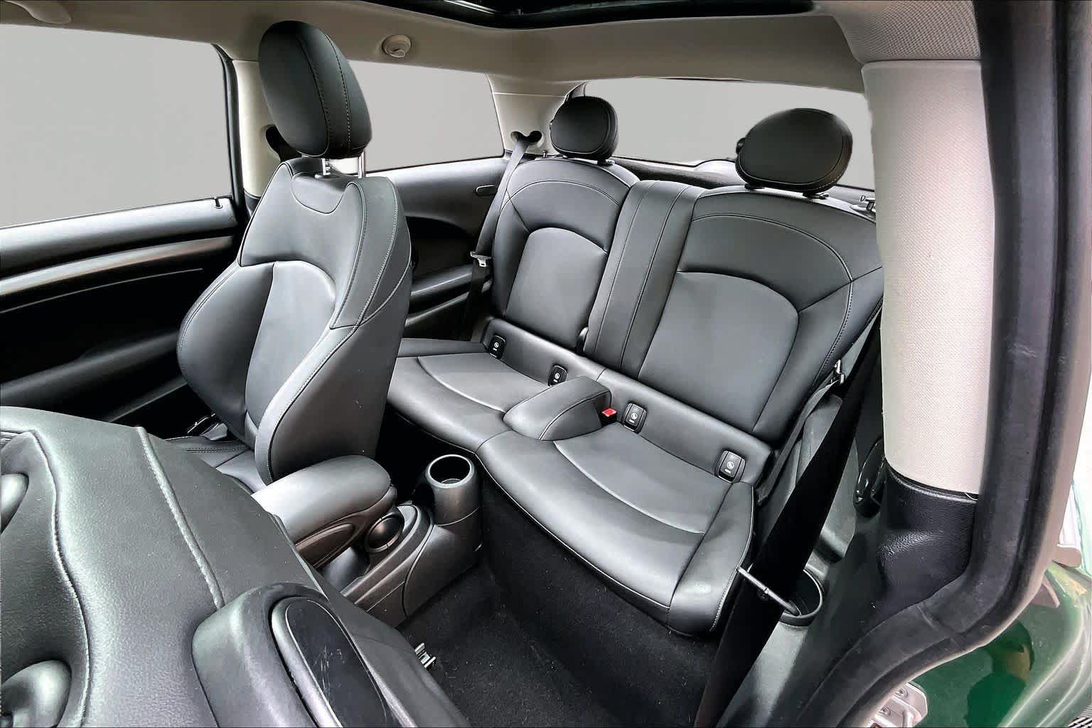 Used 2024 MINI Cooper SE FWD image 19