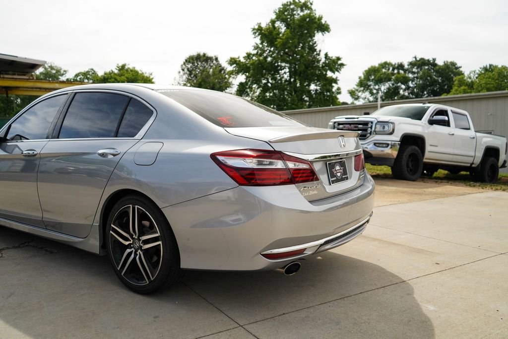 Used 2017 Honda Accord Sport Special Edition image 21