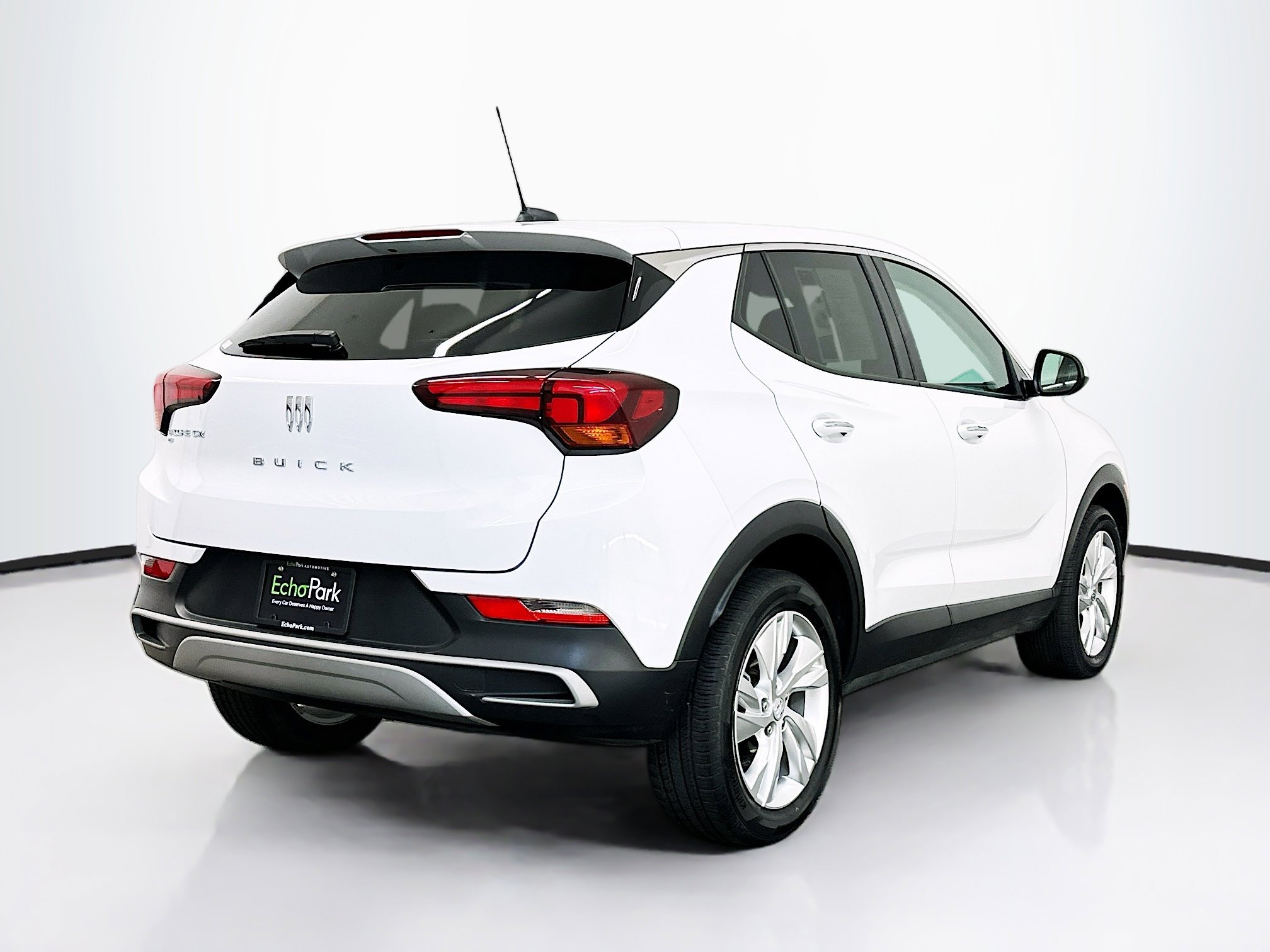 Used 2025 Buick Encore GX Preferred AWD/4WD image 9