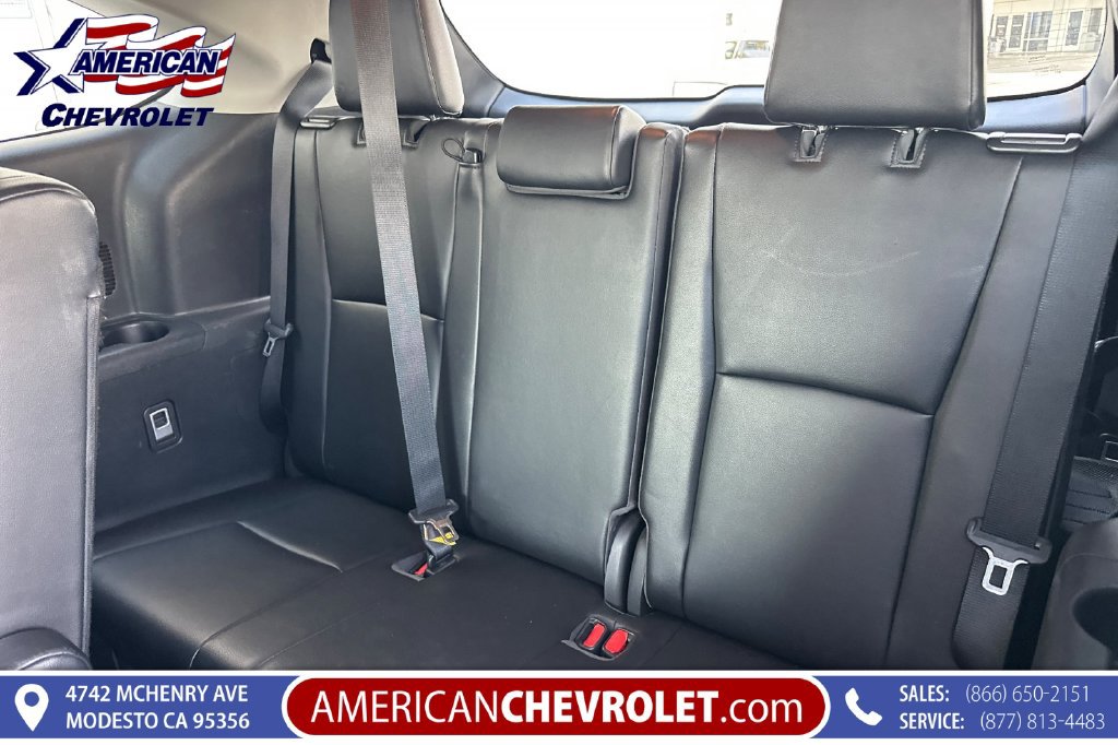 Used 2022 Toyota Highlander XLE AWD/4WD image 20
