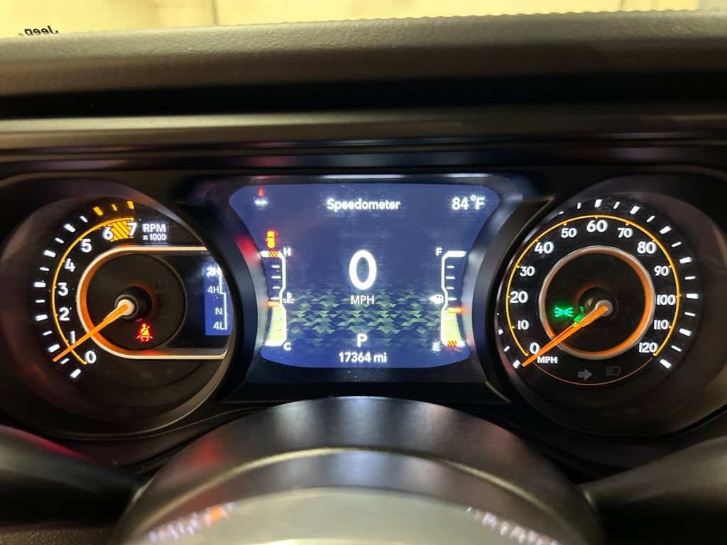 Used 2024 Jeep Wrangler Unlimited Sahara AWD/4WD image 18