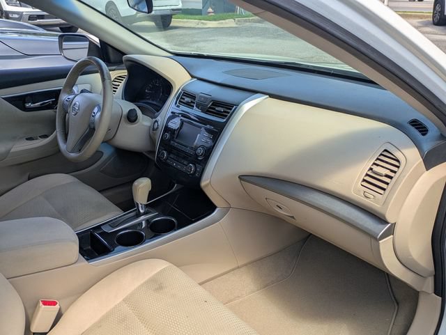 Used 2014 Nissan Altima 2.5 SV FWD image 26