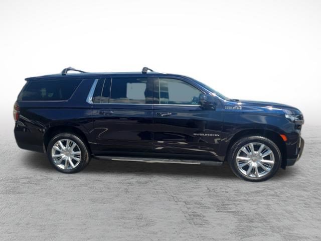 Used 2024 Chevrolet Suburban High Country AWD/4WD image 4