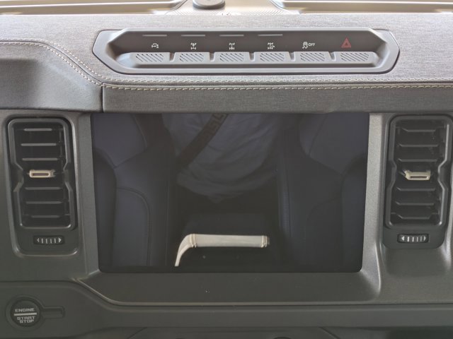 New 2025 Ford Bronco Badlands image 19