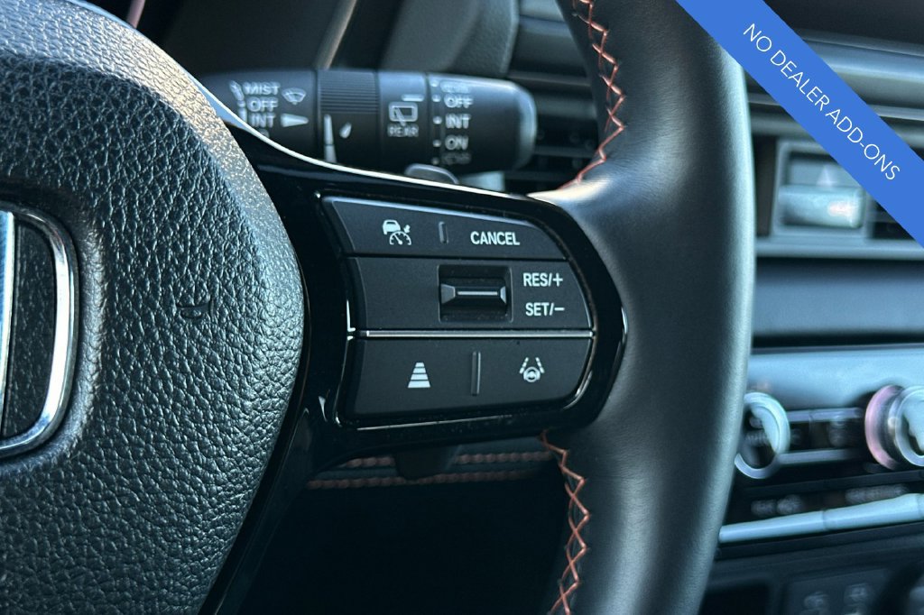 Certified 2025 Honda Pilot TrailSport image 28