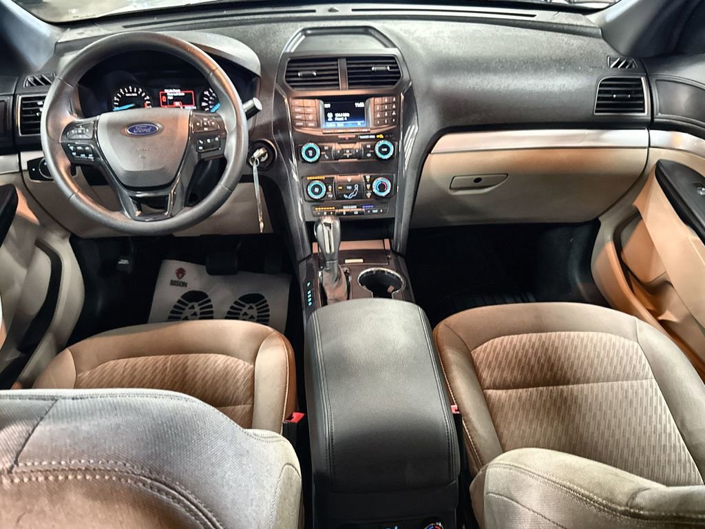 Used 2018 Ford Explorer FWD image 25