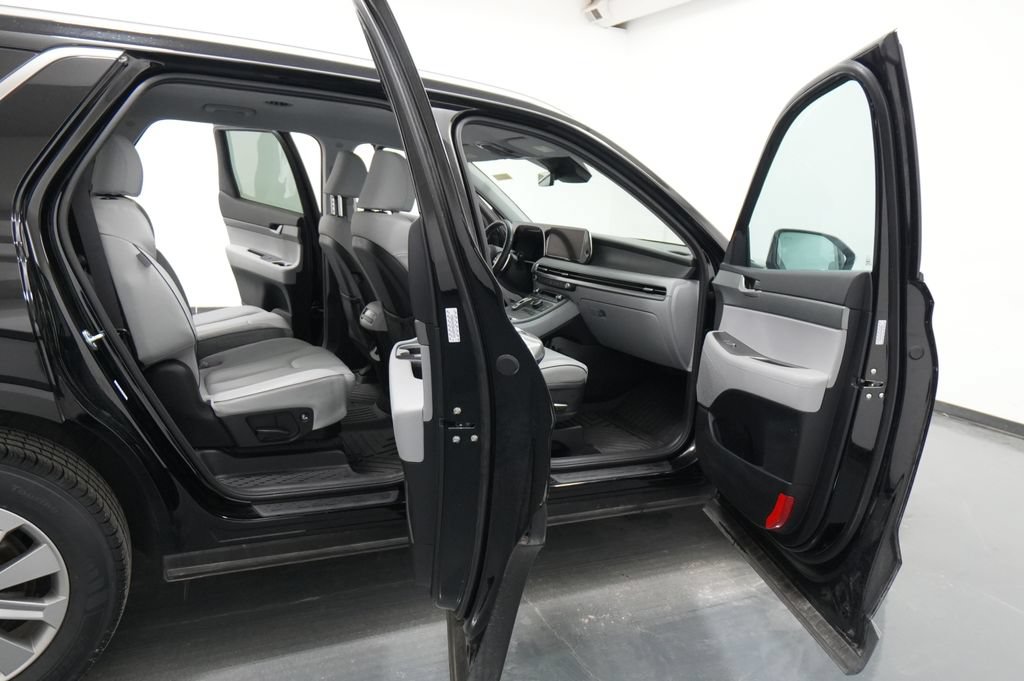 Used 2024 Hyundai Palisade SEL FWD image 30