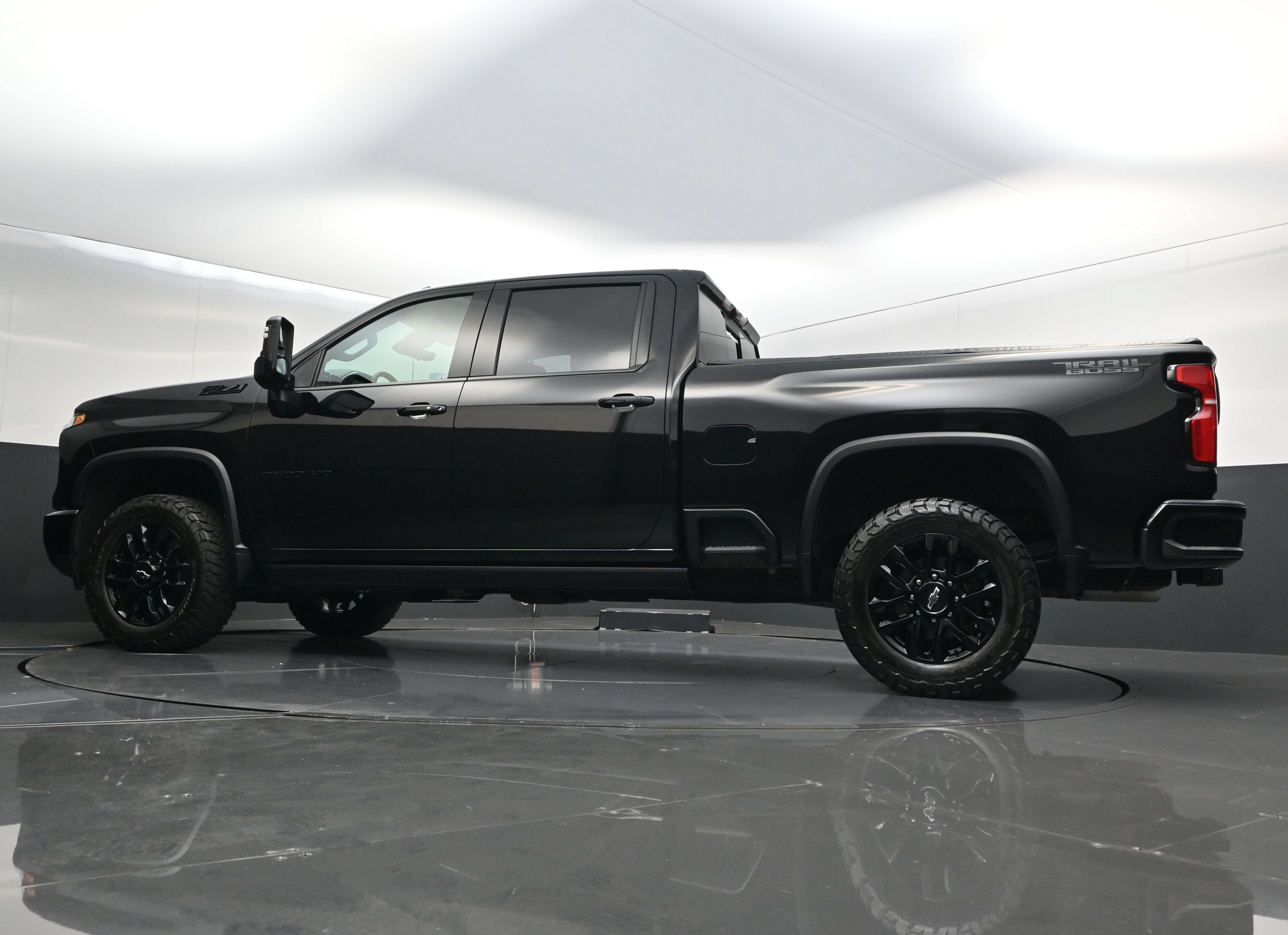 Used 2025 Chevrolet Silverado 2500 LTZ w/ Trail Boss Package AWD/4WD image 48