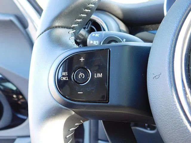 Used 2023 MINI Cooper S image 22