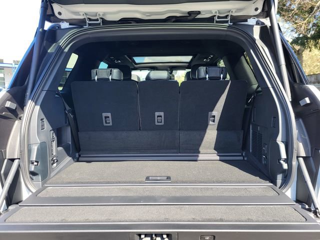 New 2026 Lincoln Navigator Reserve w/ Jet Appearance Package AWD/4WD image 5