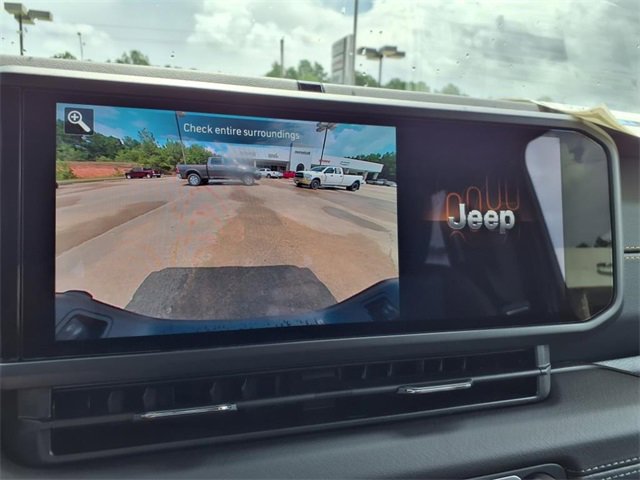 New 2025 Jeep Gladiator Sport image 27