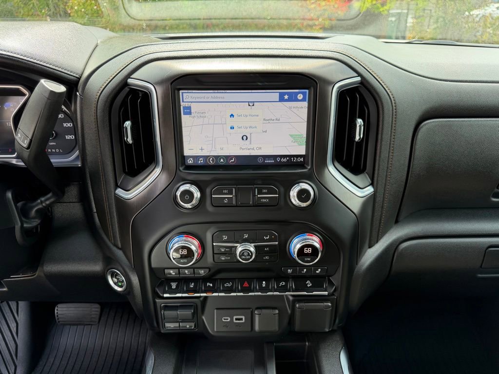 Used 2020 GMC Sierra 3500 AT4 w/ AT4 Premium Package AWD/4WD image 23