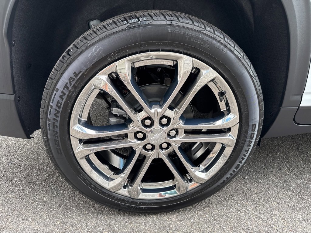 New 2026 Chevrolet Traverse LT w/ LPO, Floor Liner Package image 12