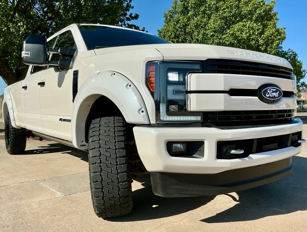 Used 2018 Ford F350 King Ranch w/ King Ranch Ultimate Package AWD/4WD image 3