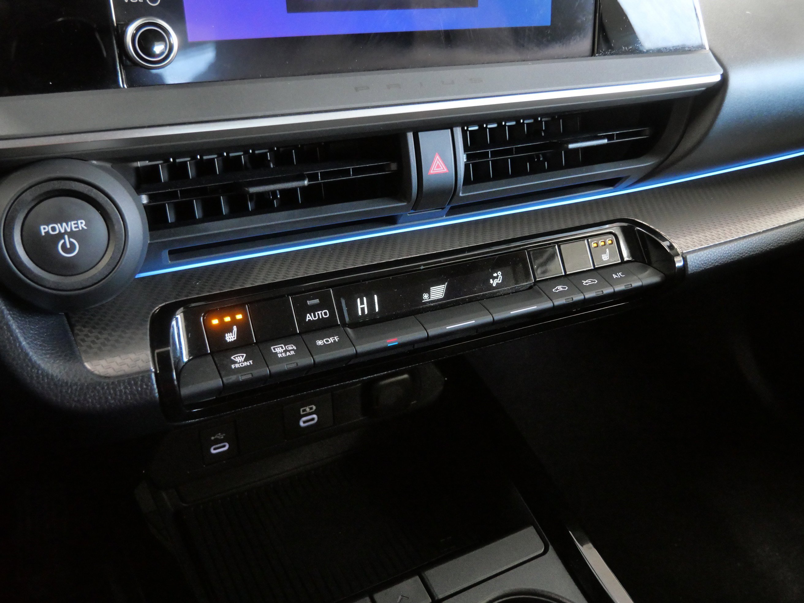 Used 2024 Toyota Prius XLE image 23