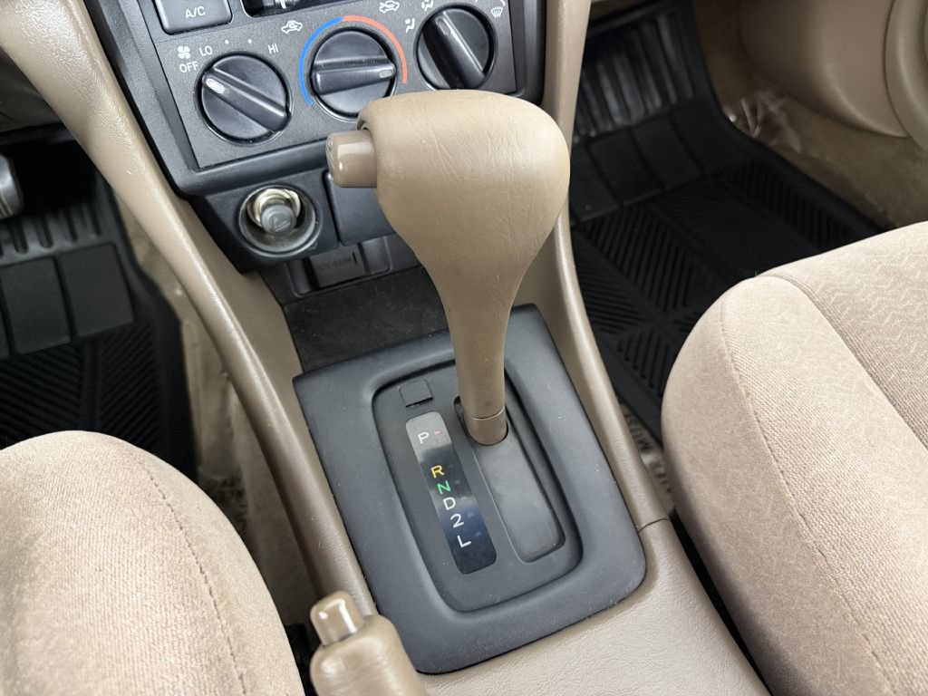 Used 1999 Toyota Camry LE w/ Value Pkg FWD image 35
