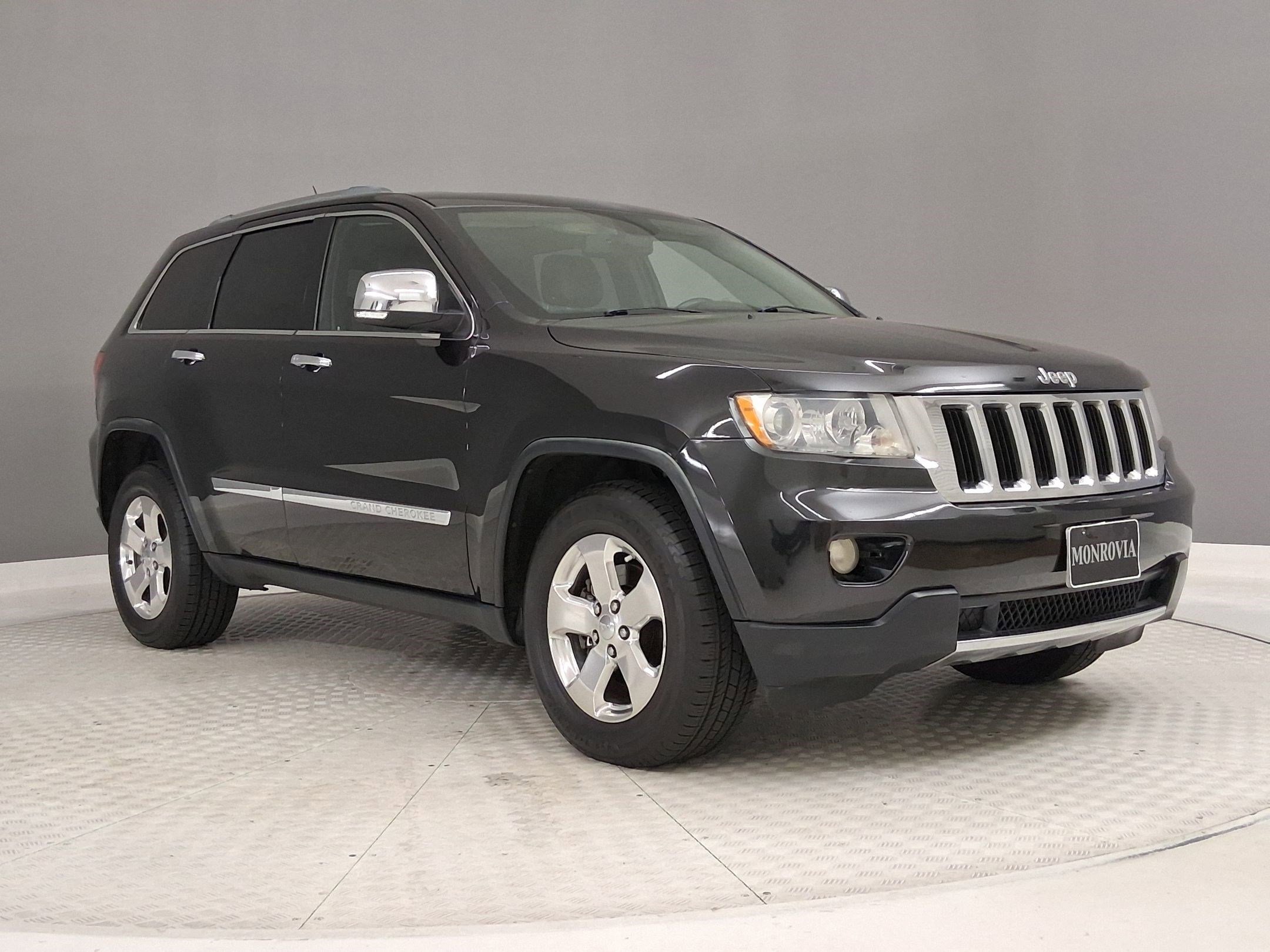 Used 2011 Jeep Grand Cherokee Limited RWD image 5