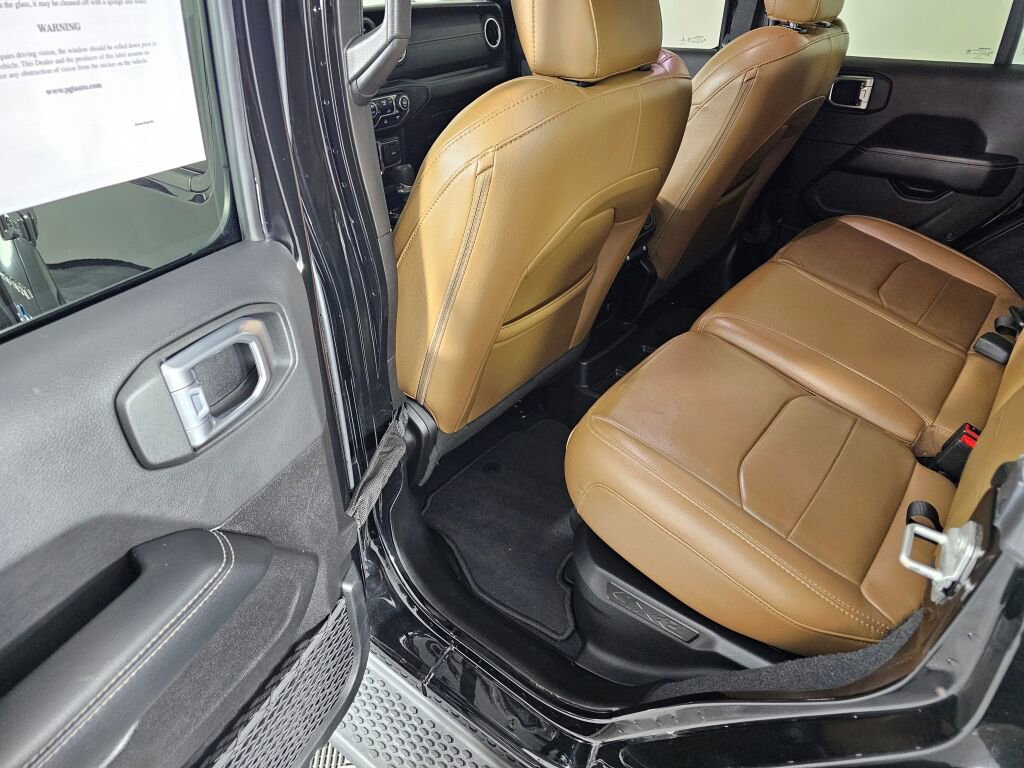 Used 2022 Jeep Wrangler Unlimited Sahara 4xe image 35