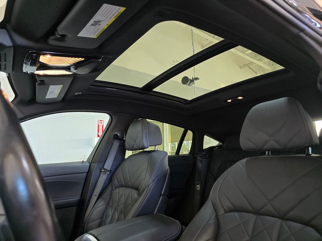 Used 2024 BMW X6 xDrive40i image 22