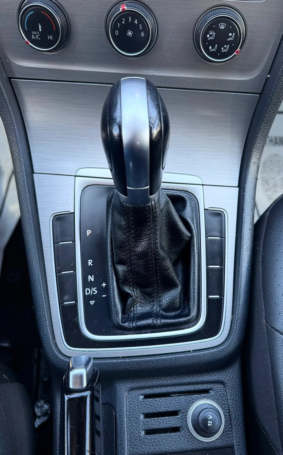 Used 2015 Volkswagen Golf S FWD image 17