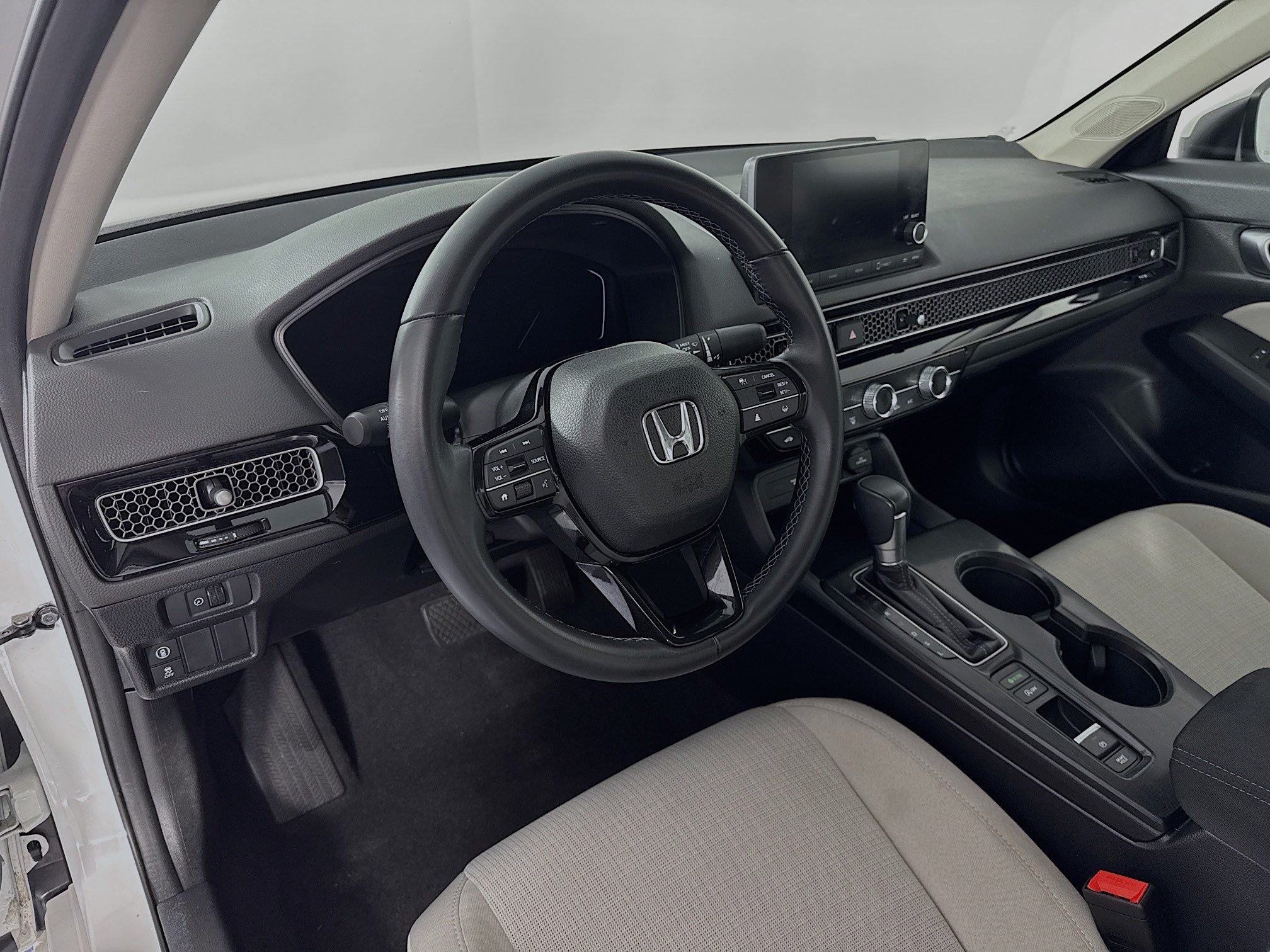 Certified 2024 Honda Civic EX image 9