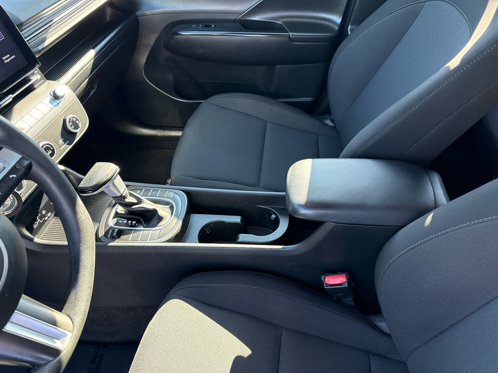 Used 2024 Hyundai Kona SE FWD image 20