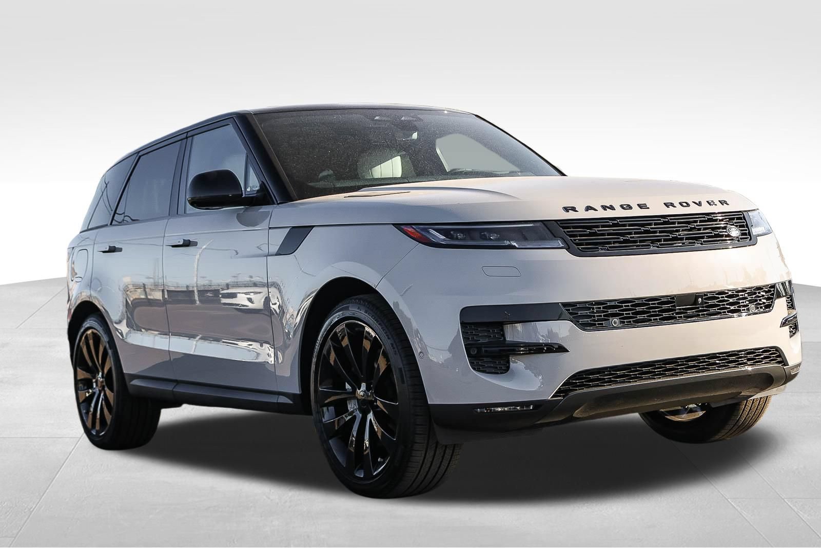 New 2026 Land Rover Range Rover Sport SE AWD/4WD image 3