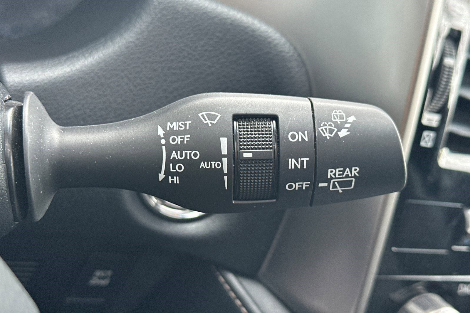 Used 2023 Lexus GX 460 Premium w/ Premium Package image 33