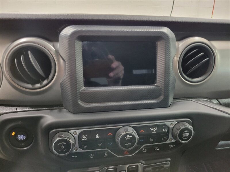 Used 2021 Jeep Wrangler Unlimited Sport AWD/4WD image 44