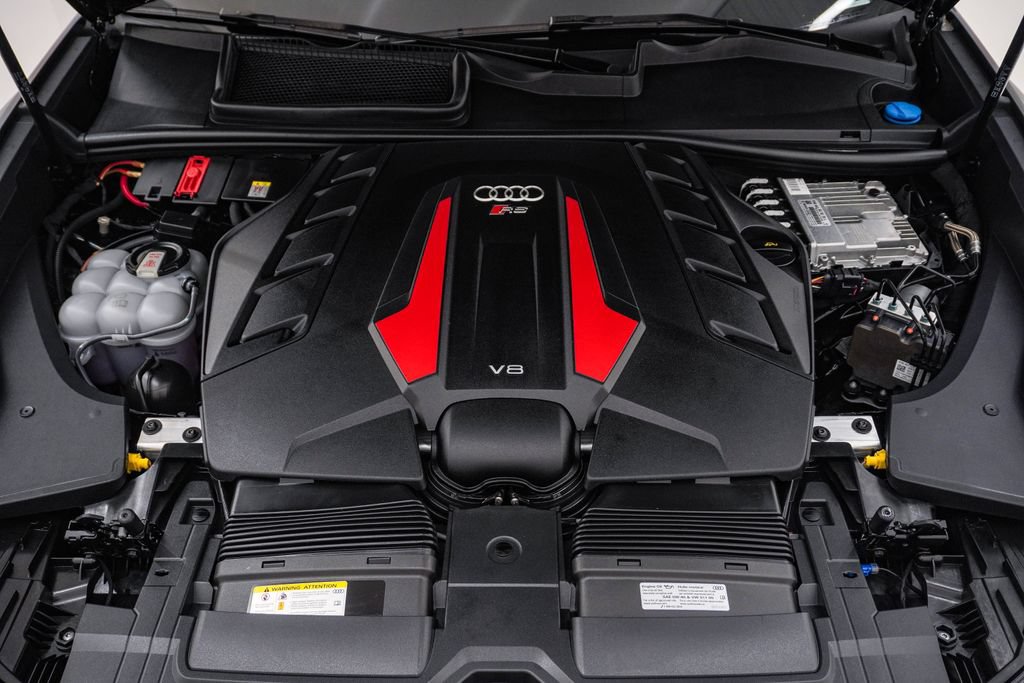 Used 2022 Audi RS Q8 AWD/4WD image 30
