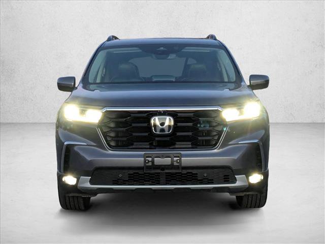 Used 2025 Honda Pilot Elite image 2