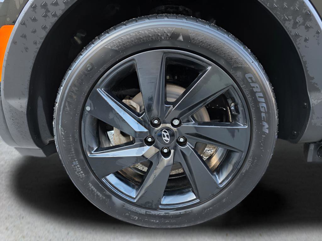 Used 2024 Hyundai Santa Cruz Night image 11