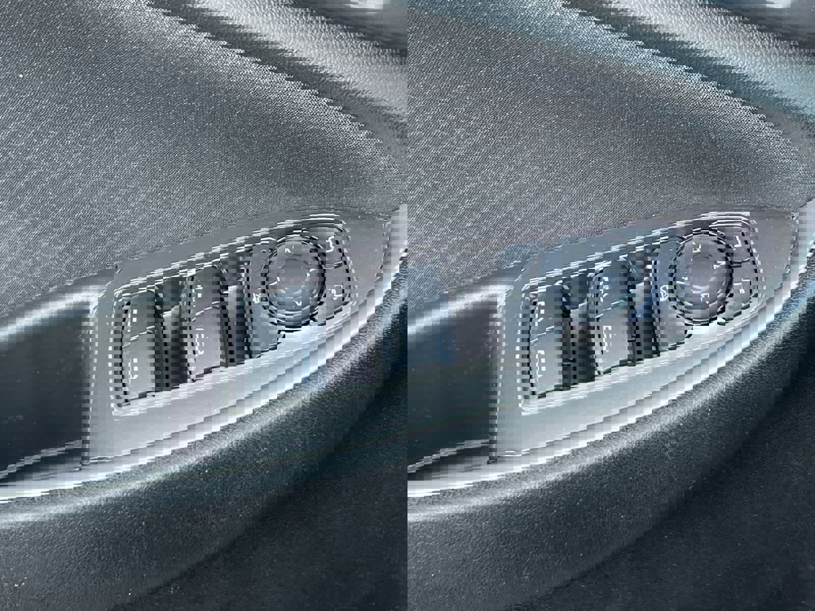 Used 2023 Chevrolet Malibu LT image 14