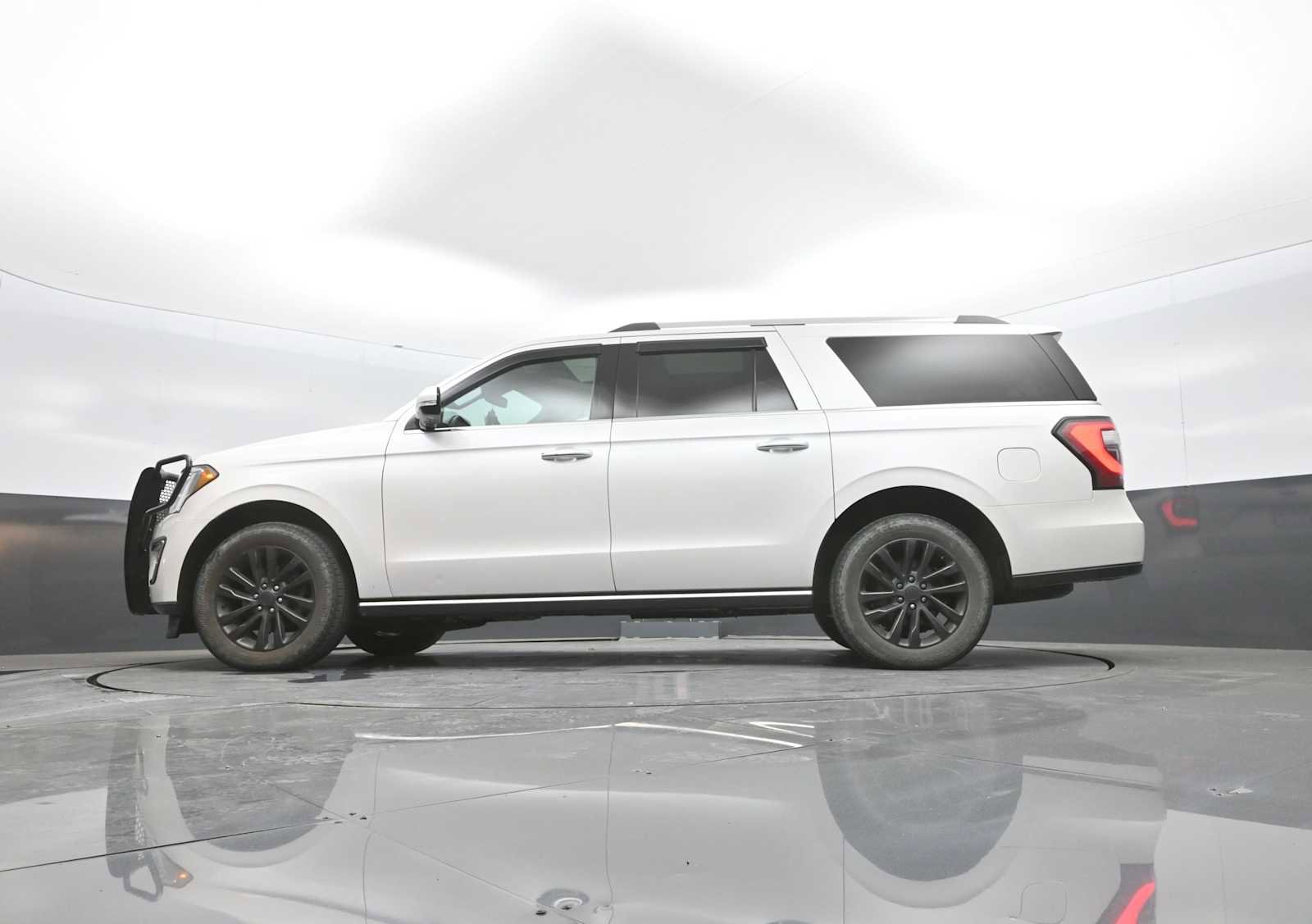 Used 2019 Ford Expedition Max Limited w/ Equipment Group 301A AWD/4WD image 42