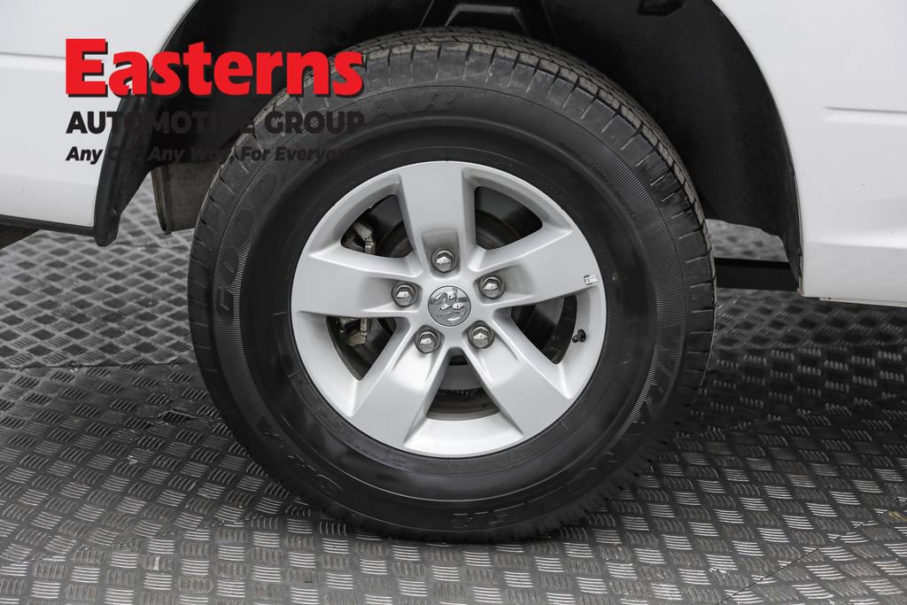 Used 2024 RAM 1500 Classic SLT image 29