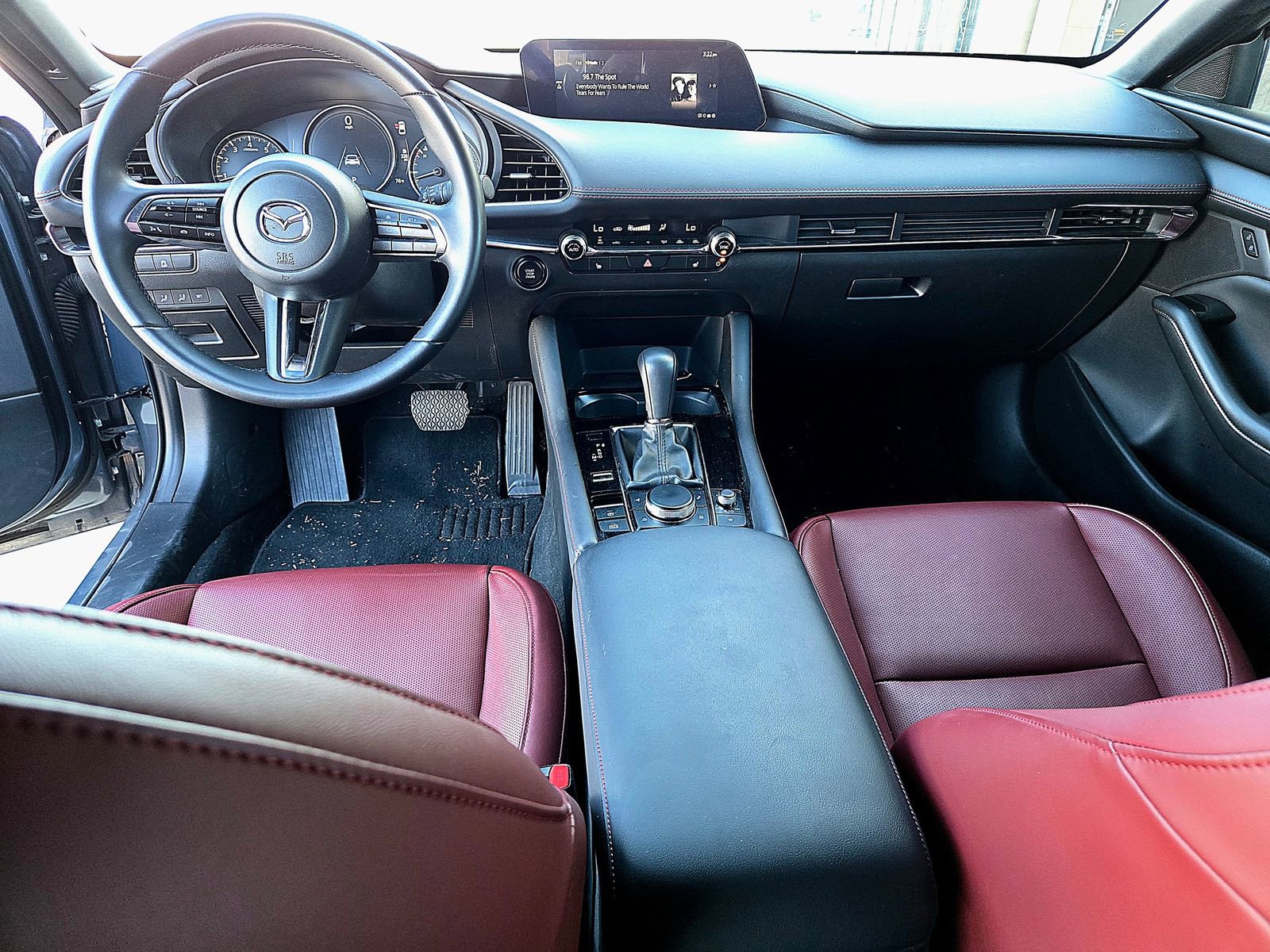 Certified 2025 MAZDA MAZDA3 Carbon image 9