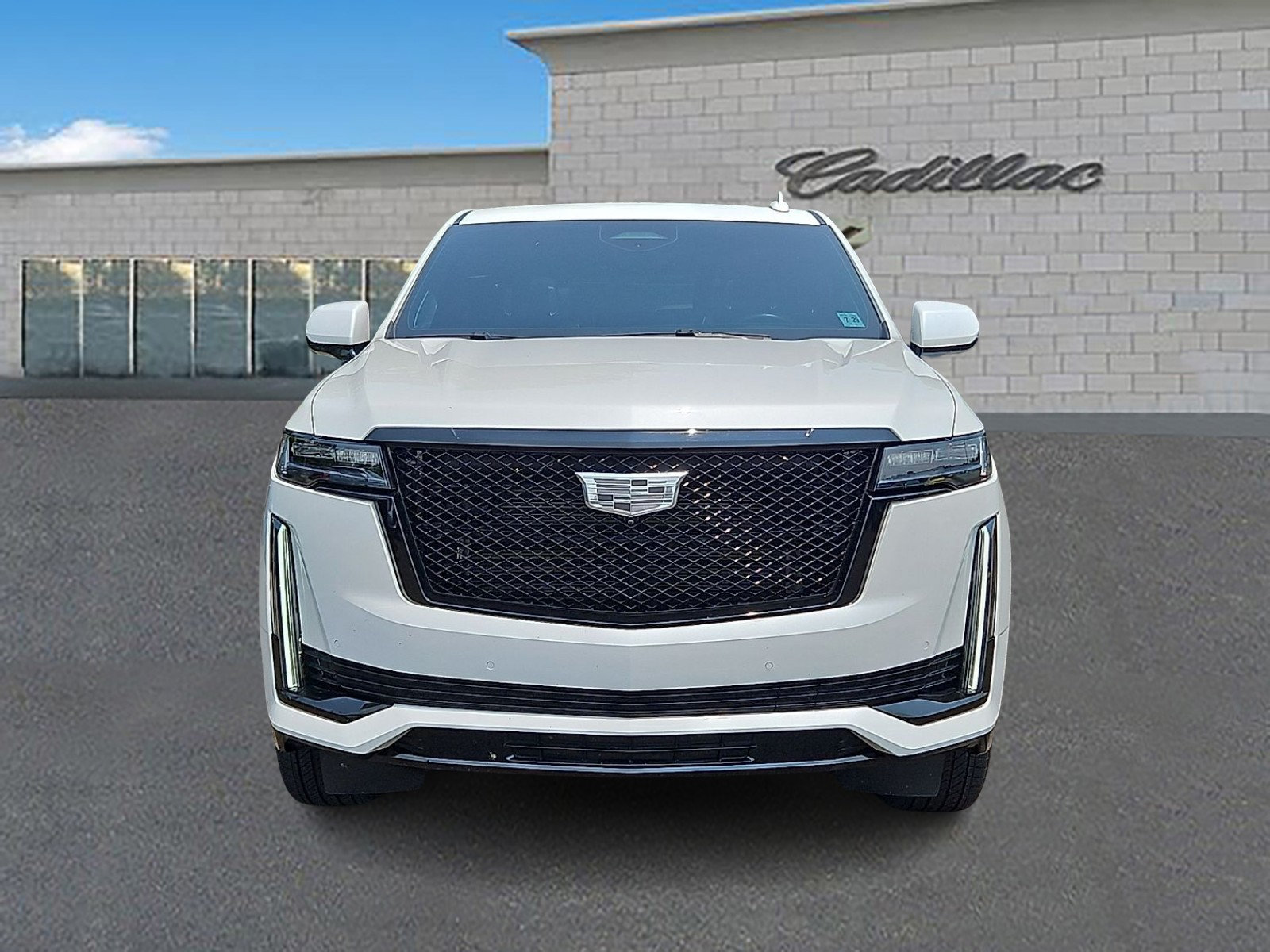 Certified 2024 Cadillac Escalade Sport Platinum w/ LPO, ONYX Package AWD/4WD image 2
