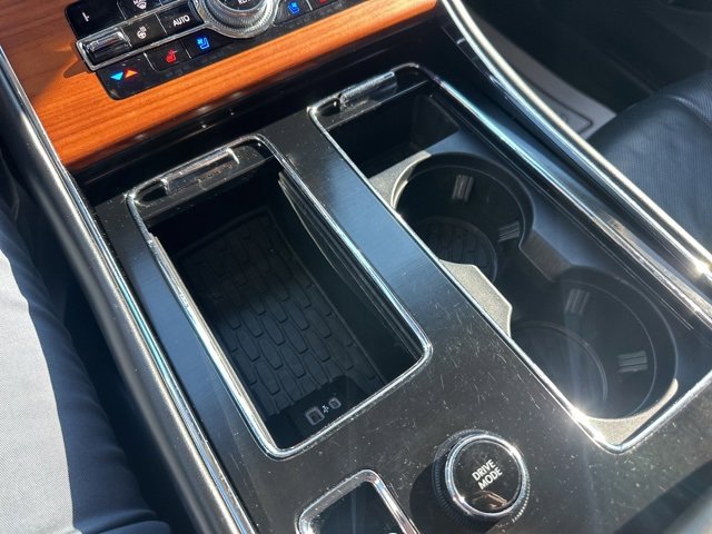 Used 2020 Lincoln Aviator Reserve w/ Elements Package Plus image 47