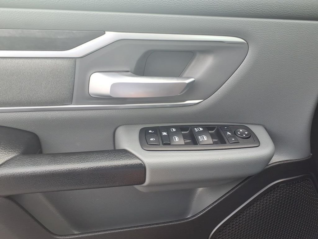 Used 2023 RAM 1500 Lone Star AWD/4WD image 12