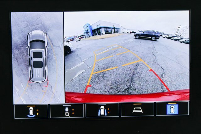 Used 2022 Chevrolet Traverse RS image 35