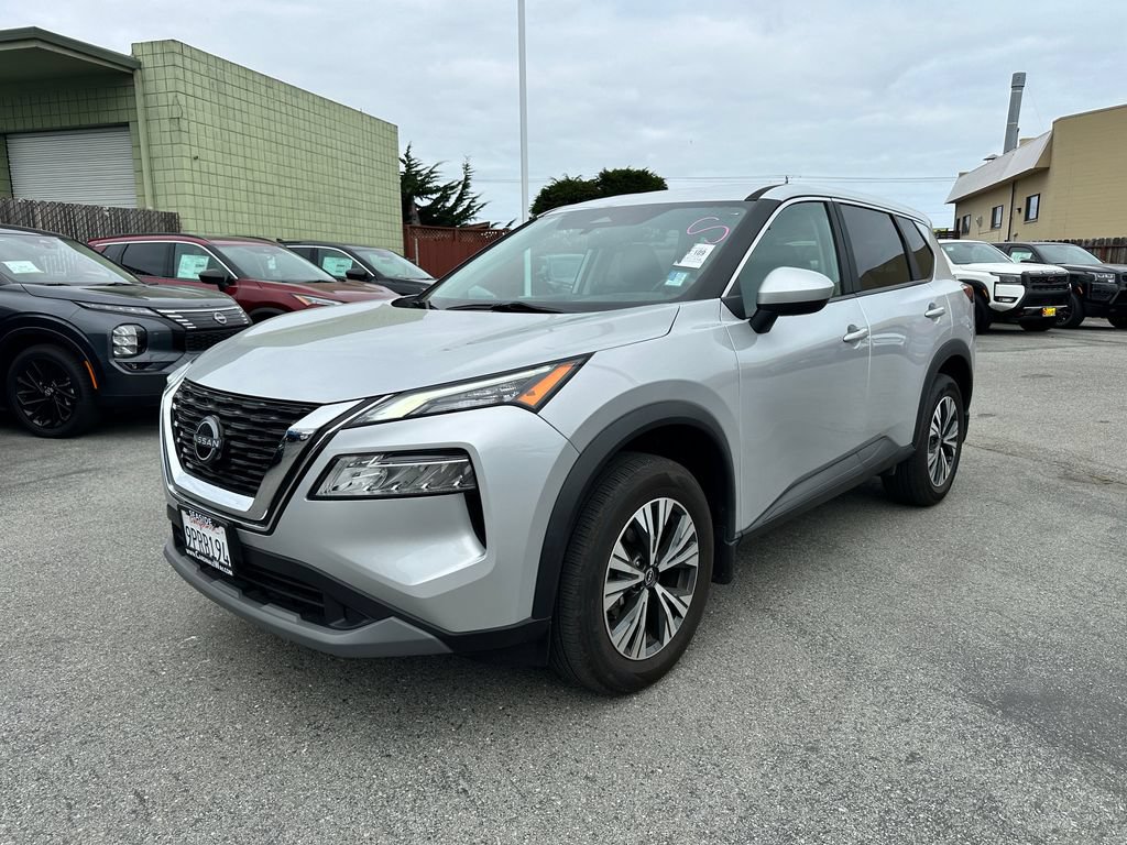 Used 2023 Nissan Rogue SV AWD/4WD image 3