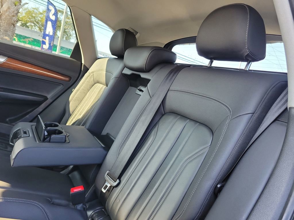 Used 2023 Audi Q5 2.0T Premium image 12