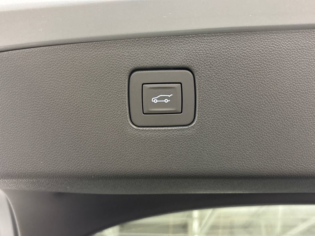 New 2026 Buick Envista Sport Touring w/ Convenience I Package FWD image 17