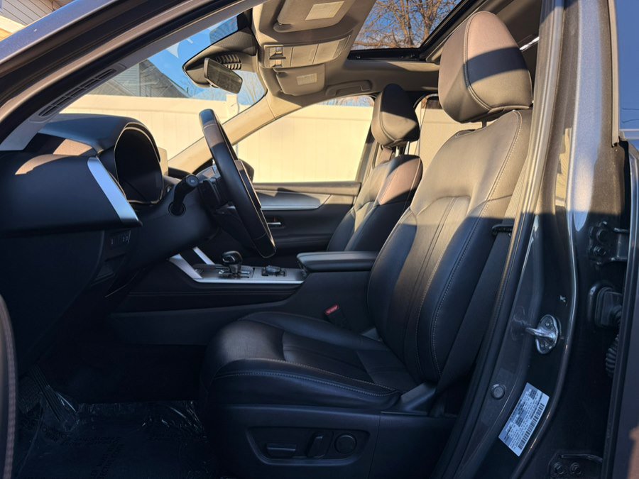 Used 2024 MAZDA CX-90 3.3 Turbo w/ Preferred Plus image 14