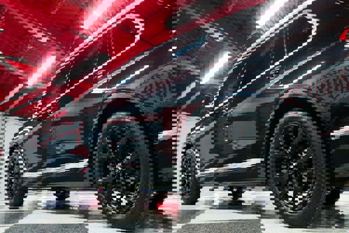 Used 2023 BMW X7 xDrive40i w/ Premium Package image 42