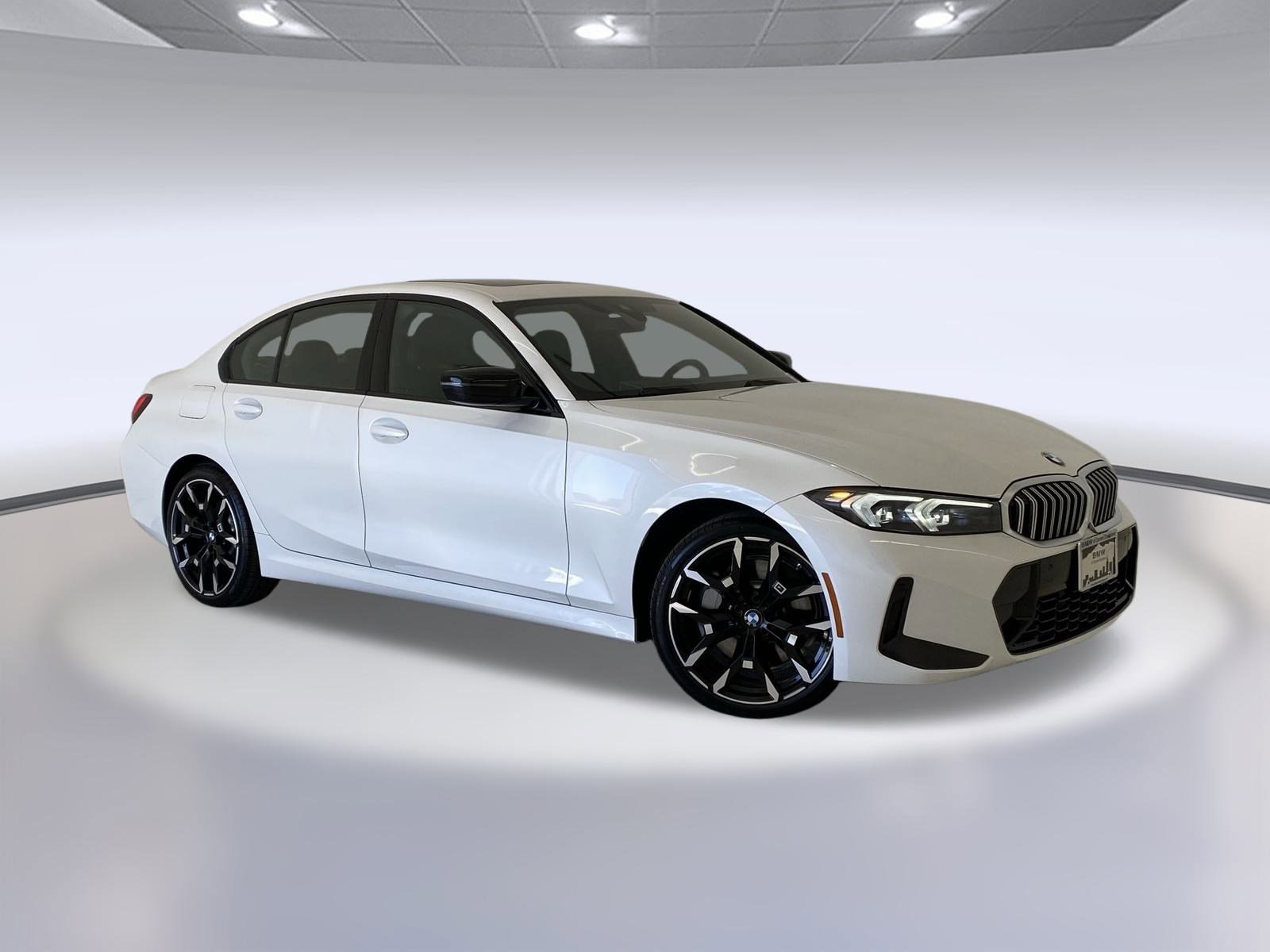 Used 2025 BMW 330i xDrive Sedan w/ M Sport Package image 6