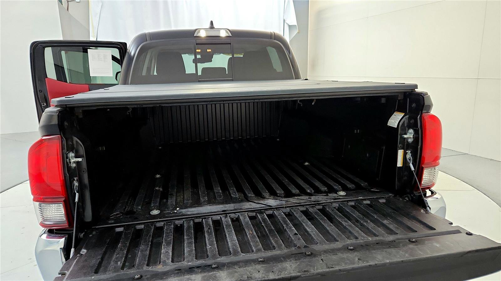 Certified 2021 Toyota Tacoma SR5 image 20